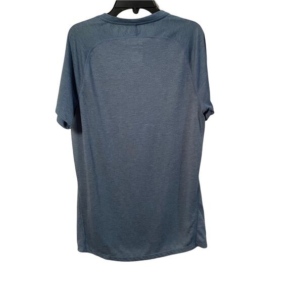 All In Motion Short Sleeve Run T-Shirt Running Athletic Small S NWT - Picture 2 of 4